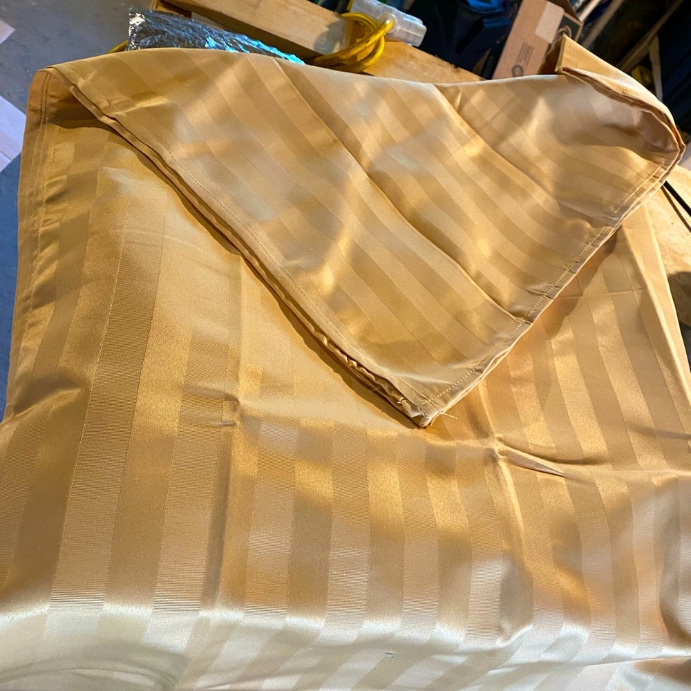 Rectagular Tablecloth 60x84” “Goldish” color